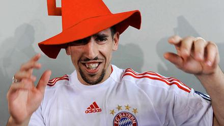 Der Hut steht ihm gut. Franck Ribéry bleibt bei den Bayern.