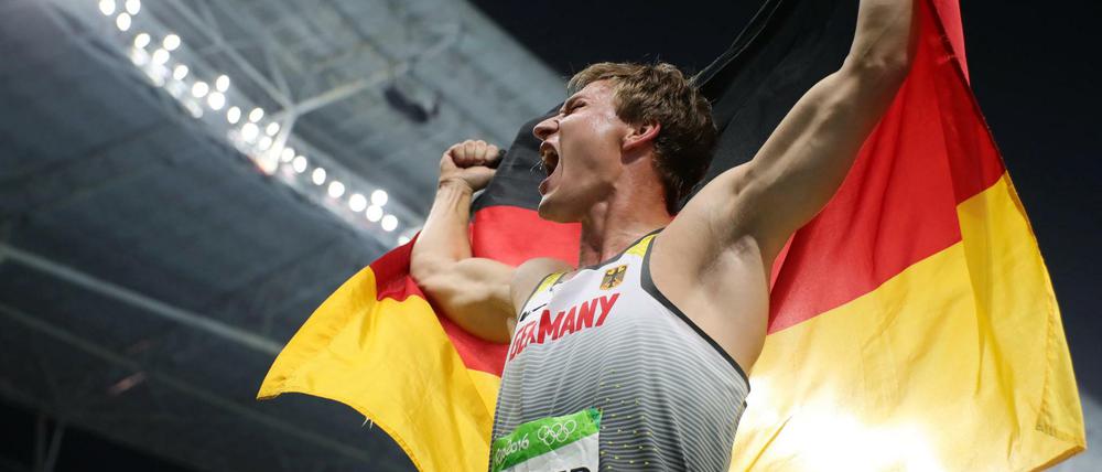 Starker Auftritt: Der junge Thomas Röhler hat in Rio Grund zu feiern - im Gegensatz zu den meisten seiner Teamkollegen.