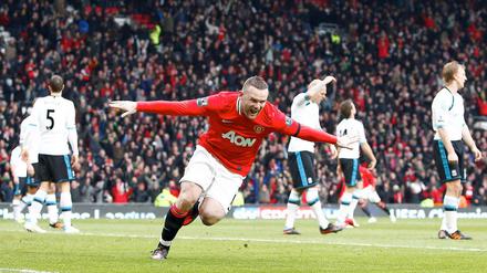 Wayne Rooney erzielte beim 2:1-Sieg gegen den FC Liverpool ein Doppelpack und stellte so den Sieg von Manchester United sicher.