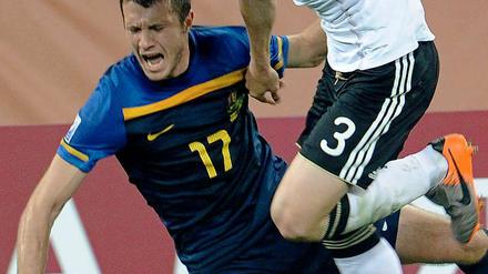 Neu- gegen Alt-Herthaner: Nikita Rukavytsya und Arne Friedrich bei der WM in Südafrika.