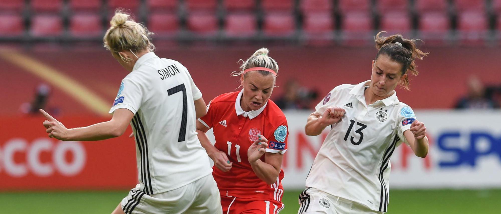 Fußball-EM der Frauen Deutschland siegt durch zwei Elfmeter gegen Russland
