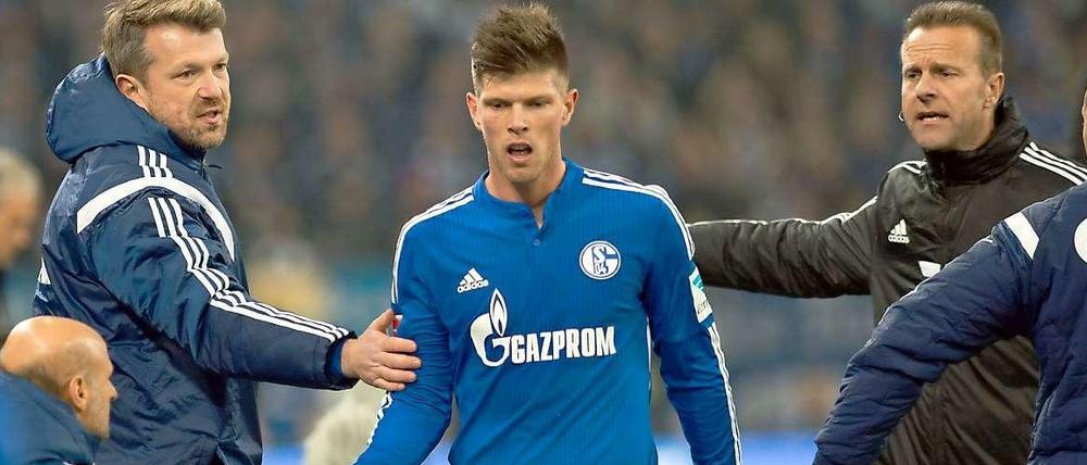 Rückschlag trotz Sieg: Klaas-Jan Huntelaar dürfte dem FC Schalke 04 nach seiner Tätlichkeit einige Wochen fehlen.
