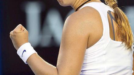 Sabine Lisicki, 22, hat in ihrer Karriere bisher drei WTA-Turniere gewonnen. In Wimbledon erreichte sie im vergangenen Jahr das Halbfinale im Einzel und das Finale im Doppel. Am Sonntag bestreitet sie um 15 Uhr ein Match gegen Julia Görges in der Havellandhalle, Alte Dorfstraße 32, in Seeburg (bei Spandau). Der Eintritt ist frei.