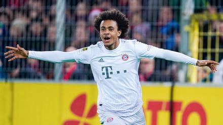 Ein Schuss, ein Tor, Joshua Zirkzee. Das Talent traf in der Nachspielzeit zum 2:1 für den FC Bayern München. 