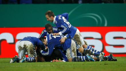 Der FC Schalke 04 steht nach einem Kraftakt im Halbfinale des DFB-Pokals.
