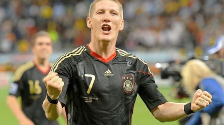 Ein echter Anführer: Bastian Schweinsteiger glänzte gegen Argentinien sowohl in der Offensive als auch in der Defensive.