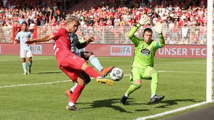 Unions Stürmer Sebastian Andersson traf beim 0:3 gegen Celta Vigo nicht.