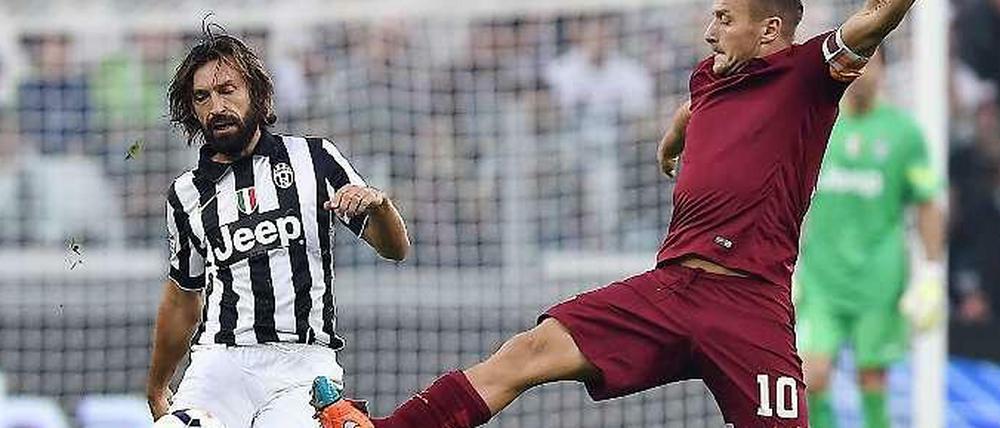 Alt, älter, Serie A: "Totti (m.), Pirlo (l.) und Buffon, die werden da auf Händen getragen"