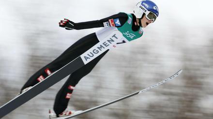 Ziiiiiiiiieeeeh. Die Skispringerin Eva Pinkelnig hat eine erstaunliche Karriere hingelegt.
