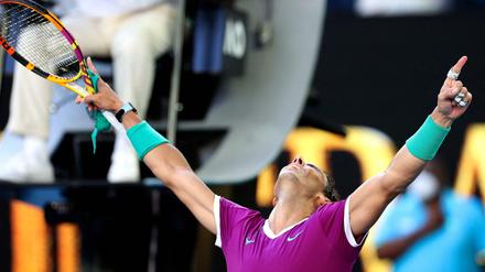 Tennisstar Rafael Nadal hat zum siebten Mal das Halbfinale der Australian Open erreicht. 