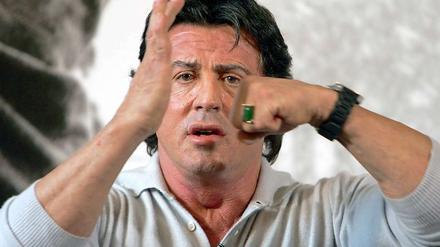"Die anderen prügeln dir die Scheiße aus dem Leib." Sylvester Stallone alias Rocky Balboa, der berühmteste Filmboxer, trauert ums Schwergewichtsboxen.