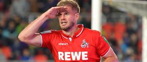 Blick geht nach oben. Kölns Simon Terodde wird im kommenden Jahr wieder in der Bundesliga treffen.