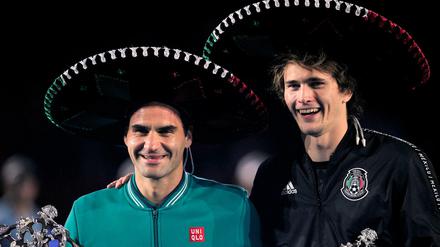 Rekordlächeln. Roger Federer und Alexander Zverev boten viel Show vor vielen Zuschauern.