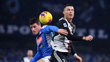 Willkommen in Italien. In einem seiner ersten Spiele für Neapel bekam es Diego Demme gleich mit Juventus Turin und Cristiano Ronaldo zu tun.