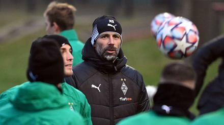 Dieser Blick will mehr. Trainer Marco Rose ist ein glaubwürdiger Vertreter für die neuen Ansprüche bei Borussia Mönchengladbach.