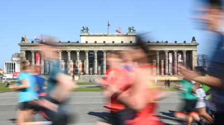 Läufer beim Berliner Halbmarathon