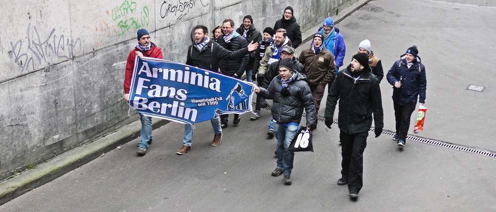 Auch die Arminia-Fans Berlin pflegen die Zuneigung zu ihrem Lieblingsklub fern der Heimat.