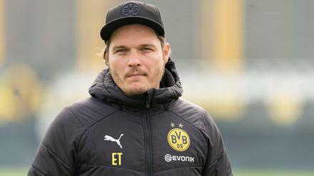 Edin Terzic stand lange im Schatten von Lucien Favre - jetzt steht er in der Verantwortung, Borussia Dortmund wieder auf Kurs zu bringen.
