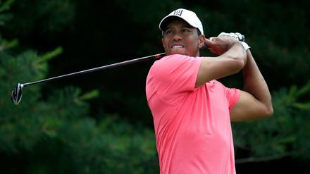 Bange Blicke sendete Tiger Woods am Sonntag über den Golfplatz in Dublin, Ohio. Nach einer mäßigen Finalrunde ist er weit abgeschlagen.
