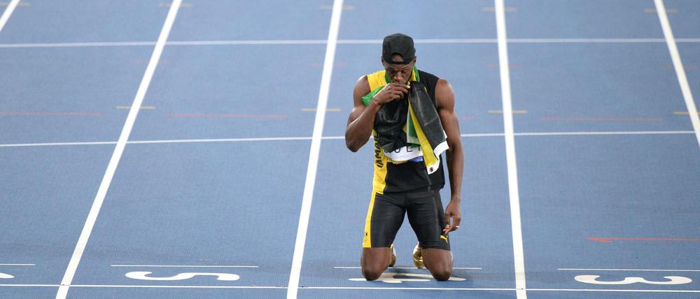 Naturwunder, harter Arbeiter, Showman: Usain Bolt's will mit Sport-Legenden wie Péle oder Muhammad Ali gemessen werden.