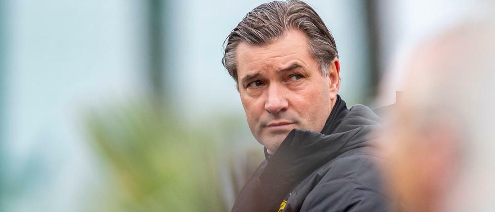 Blick in eine spannende Zukunft. Dortmunds Sportdirektor Michael Zorc ist an mehreren Fronten gefordert.