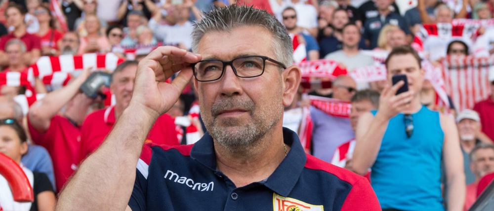 Genau hingeschaut: Trainer Urs Fischer hat seine eigene Sicht auf die Leistungen des 1. FC Union.