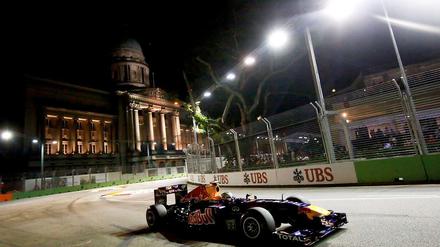 Beim Nachtrennen in Singapur holte Sebastian Vettel seinen neunten Saisonsieg im 14. Rennen.
