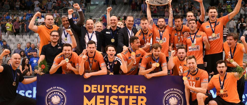 Geschafft! Die BR Volleys sind zum dritten Mal in Folge Deutscher Meister. 