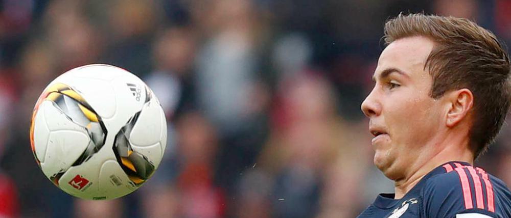 Ball im Blick. Mario Götze will seinem Beruf weiterhin in München nachgehen.