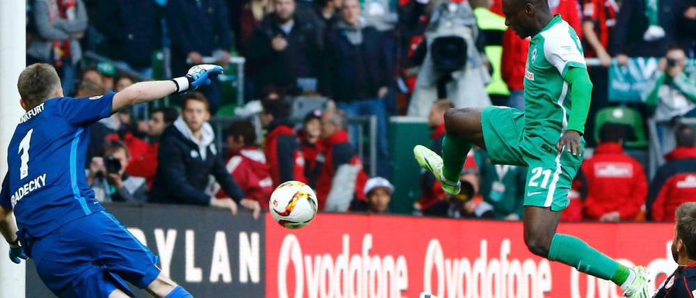 Tor des Tages: Werder Bremens Anthony Ujah trifft zur Rettung für Bremen.