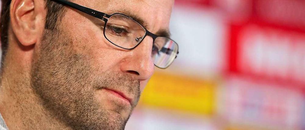 Der Bundesligist 1. FC Nürnberg hat sich von seinem Trainer Michael Wiesinger getrennt - nach nur zehn Monaten.