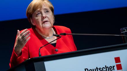 Angela Merkel nannte die Wirtschaftsentwicklung auf der Jahrestagung der Maschinenbauer "besorgniserregend".