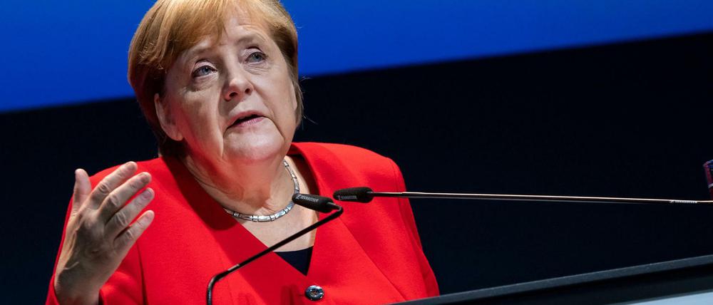 Angela Merkel nannte die Wirtschaftsentwicklung auf der Jahrestagung der Maschinenbauer "besorgniserregend".