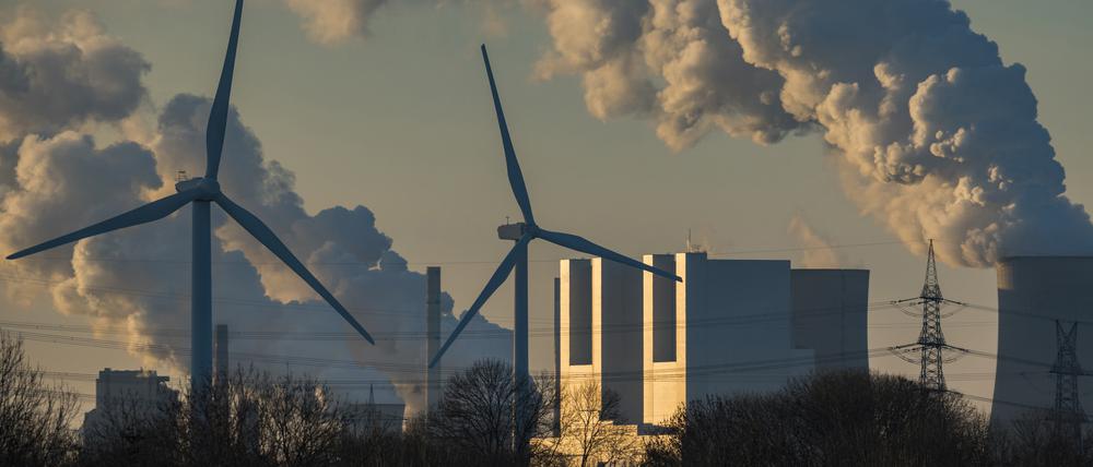 Kraftwerk in NRW. Künftig soll im Prinzip für jede entstandene Tonne CO2 ein Zertifikat gekauft werden.