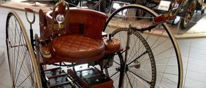 Ein Nachbau des historischen Elektro-Dreirads der Herren Ayrton und Perry aus dem Jahr 1882. Die Replik steht im Automuseum in Altlußheim bei Hockenheim.