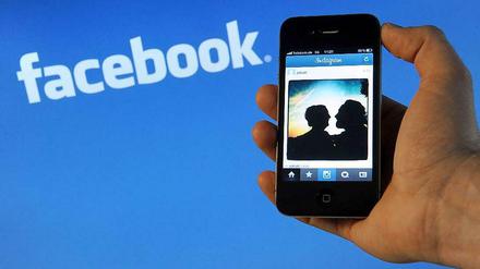 Mit Instagram lassen sich seit kurzem auch Kurzvideos drehen. Diese Technologie will Facebook für die Vermarktung nutzen.