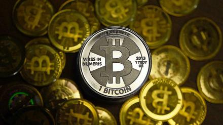 Ebay überlegt, Bitcoins als Zahlungsmittel zuzulassen.