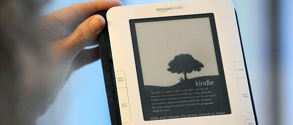 Mit den Kindle-Geräten von Amazon können Nutzer elektronische Bücher lesen.