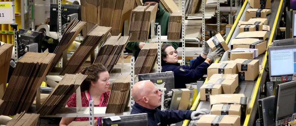Amazons Retouren werden auch weiterhin in Kartons in den Logistikzentren angekommen. 