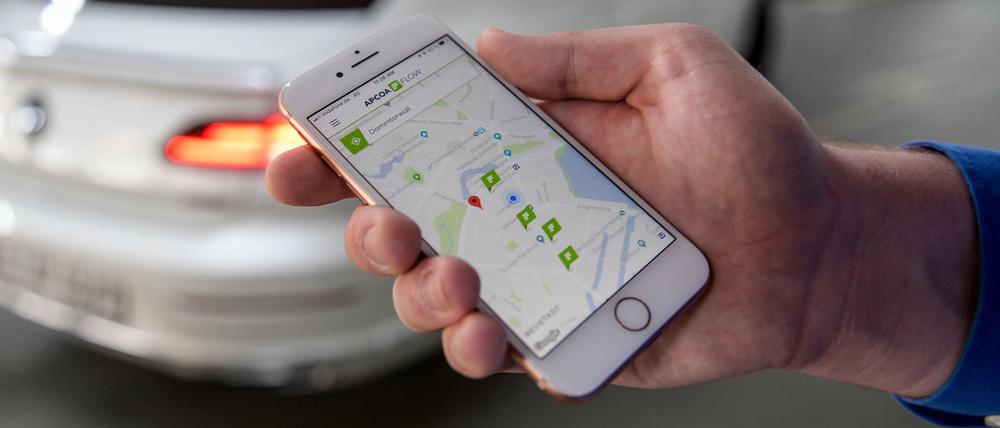 Navigieren, parken, bezahlen. Die Parkhaus-App von Apcoa bietet ähnlich wie die Wettbewerber alles aus einer Hand.