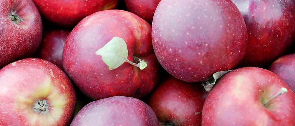 Einen Apfel am Tag? Die Deutschen essen weniger Obst.