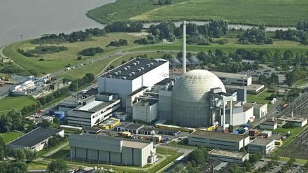Die Luftaufnahme zeigt das Atomkraftwerk Unterweser.