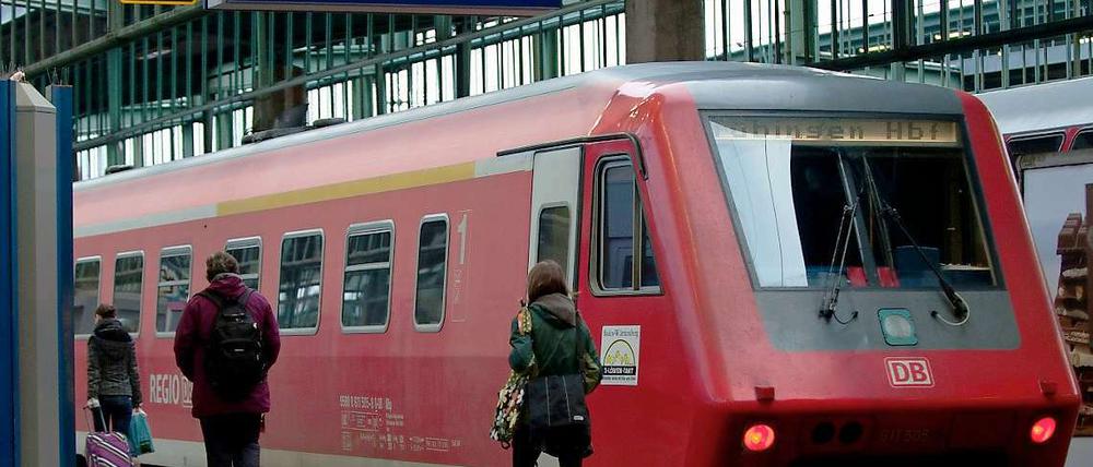 Kostenlos zum Zug: Inter-Regio-Express am Stuttgarter Hauptbahnhof