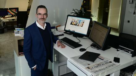 Der Absender: Berlin-Partner-Geschäftsführer Stefan Franzke an seinem Schreibtisch im Ludwig-Erhard-Haus.