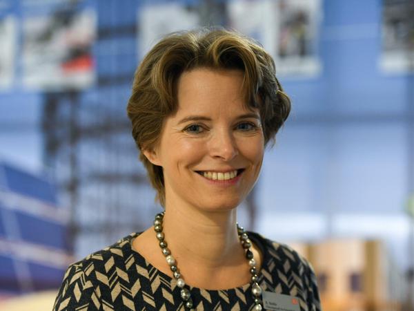 Zur Telekom. Die bisherige Vorstandsvorsitzende der Bahntochter DB-Fernverkehr, Birgit Bohle, verlässt nach zehn Jahren die Bahn.