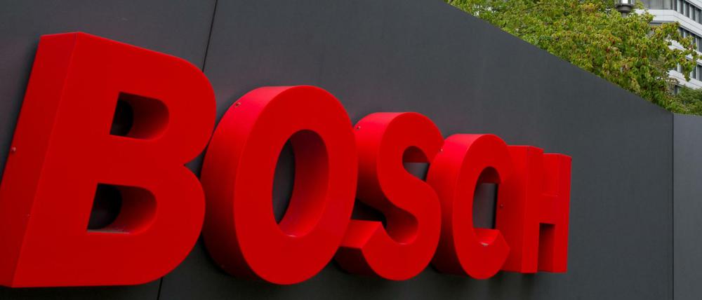Der Autozulieferer Bosch gerät laut Medienberichten im Abgas-Skandal in den USA unter Druck.