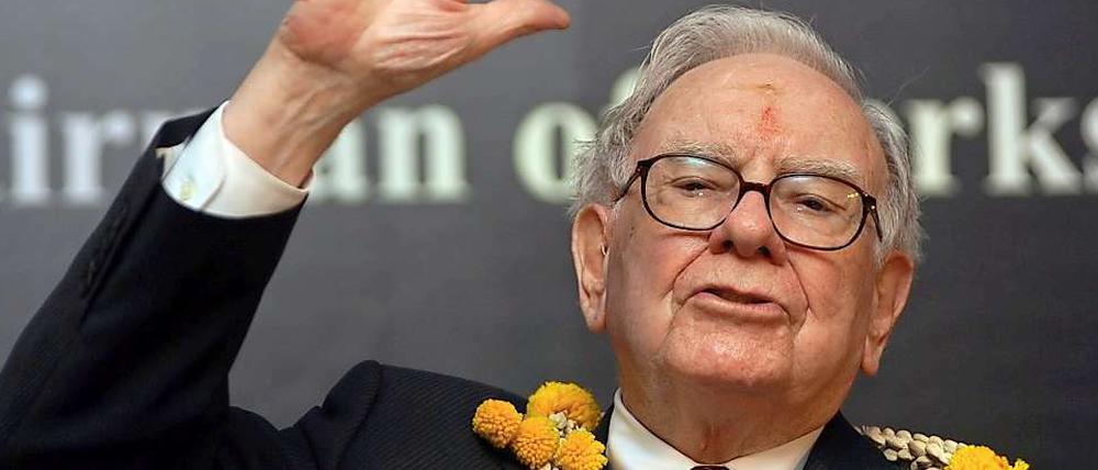 Trotz Prostatakrebs: Starinvestor Warren Buffett will seinen Chefposten noch nicht aufgeben. „Ich fühle mich großartig, als ob ich gesund wäre“, sagte der 81-Jährige.  