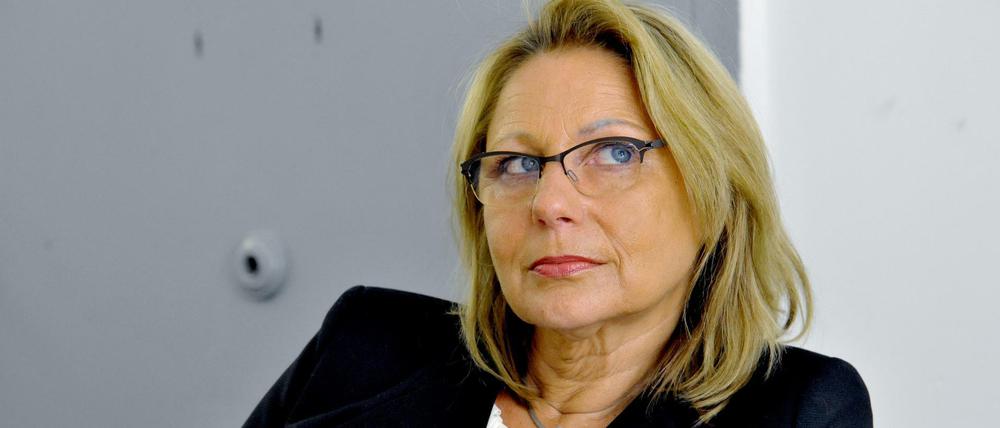 Cornelia Yzer, Berlins Senatorin für Wirtschaft, Technologie und Forschung von der CDU (Archivbild, April 2015).