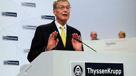 Rücktritt: Gerhard Cromme legt sein Amt als Chef des kriselnden Stahlkonzerns Thyssen-Krupp nieder.