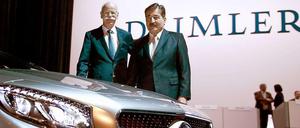 Vorstand und Aufsichtsrat. Daimler-Chef Dieter Zetsche (l.) und der Vorsitzende des Kontrollgremiums Manfred Bischoff am Mittwoch in Berlin. 